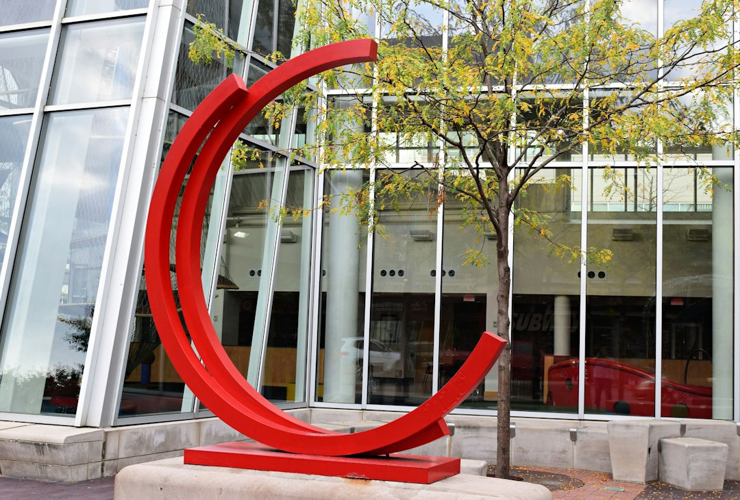 Columbus, IN’s Real Estate Disruptors: Which Companies Are Saving Sellers the Most?
